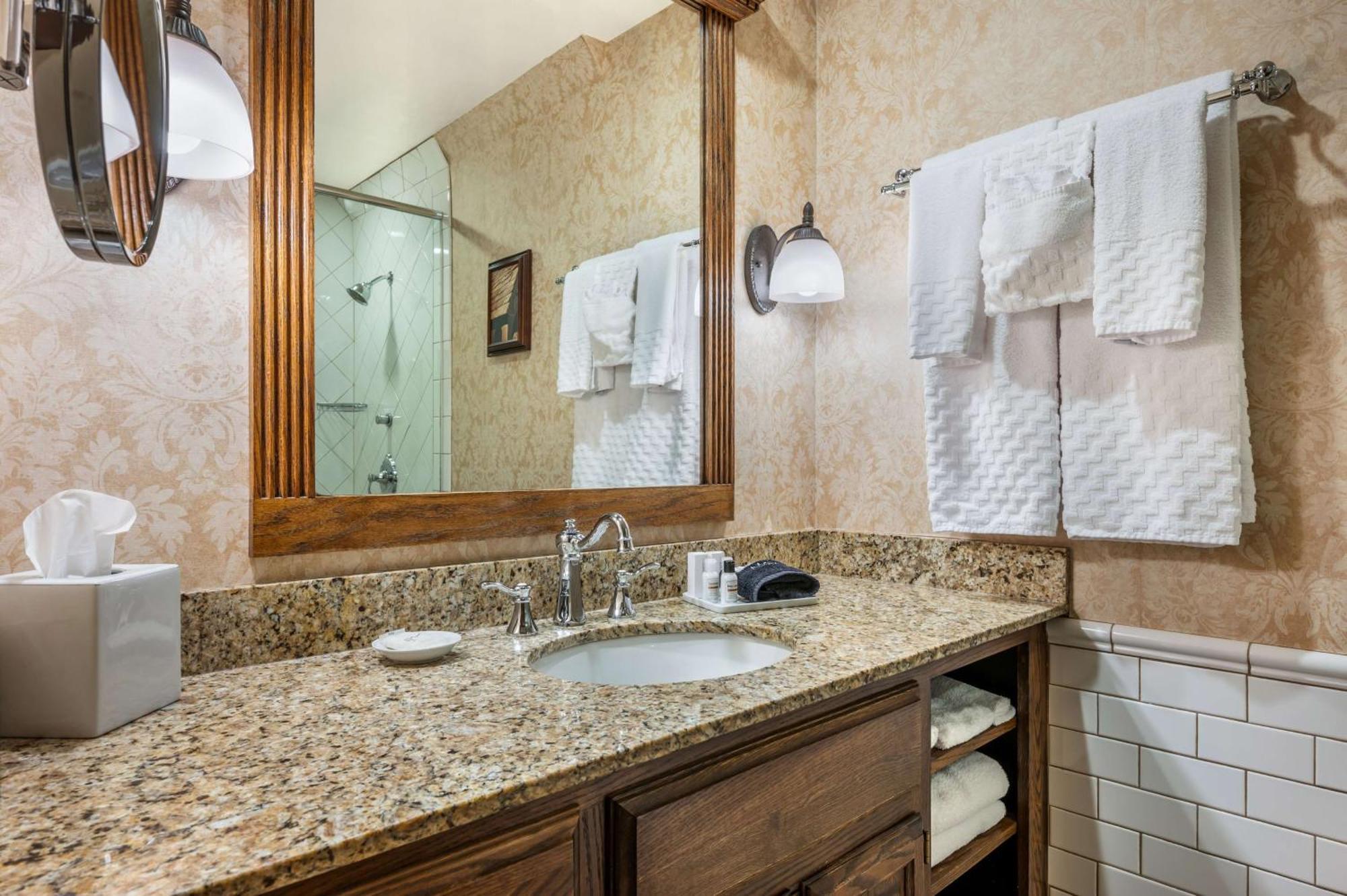 Best Western Premier Mariemont Inn Cincinnati Esterno foto
